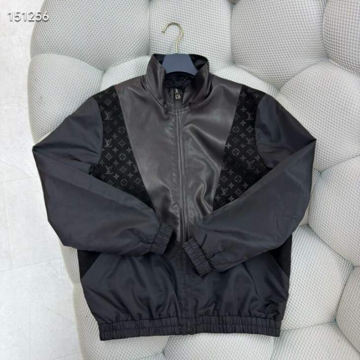 Picture of Louis Vuitton Down Jackets _SKULVsz48-5626yr6337600
